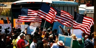 Obama Set To Declare Martial Law In Texas To Stop Illegal Immigrant Protesters Obama Set To Declare Martial Law In Texas To Stop Illegal Immigrant Protesters
