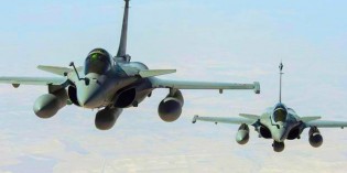 Incroyable! French Fighter Jets Decimate ISIS Compound With Blazing Airstikes Incroyable! French Fighter Jets Decimate ISIS Compound With Blazing Airstikes