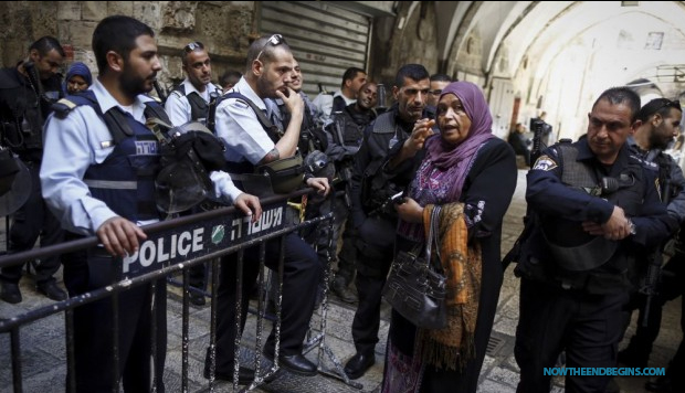 netanyahu-closes-temple-mount-after-assassination-attempt-israeli-border-police