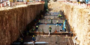 Saudi Arabia Kingdom Building 600 Mile Long ‘Great Wall’ To Keep Out Advancing ISIS Saudi Arabia Kingdom Building 600 Mile Long ‘Great Wall’ To Keep Out Advancing ISIS