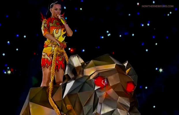 katy-perry-illuminati-princess-super-bowl-2015-new-world-order-nwo-pyramid-symbol-riding-monster