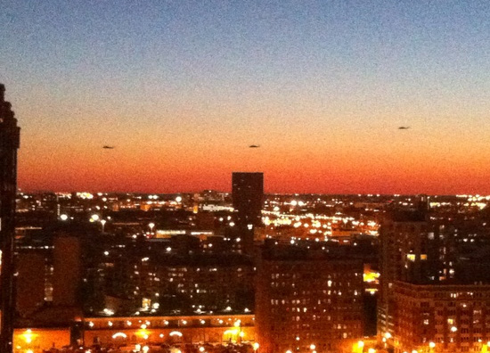 blackhawk-choppers--fly-over-chicago-april-17-2012