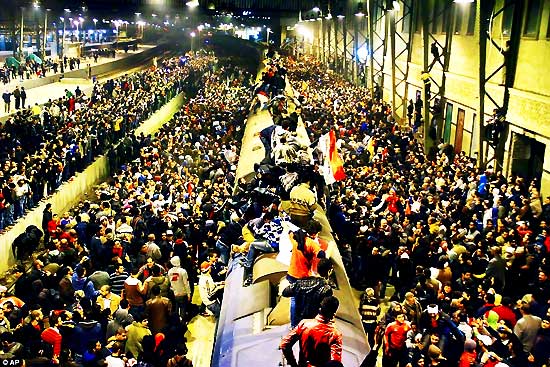 egypt-football-riot-kills-74-people-leaves-1000-wounded-february-1-2012