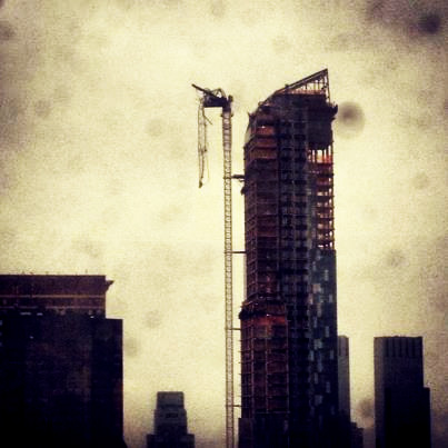 Hurricane Sandy Topples Crane 90 Stories Above The Ground