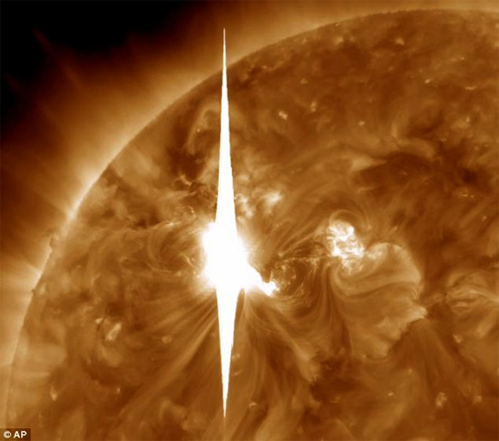 massive-solar-flares-heading-for-earth-sun-spots-march-7-2012