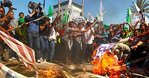 Hundreds Of Muslim Rioters Reach Jerusalem Hundreds Of Muslim Rioters Reach Jerusalem