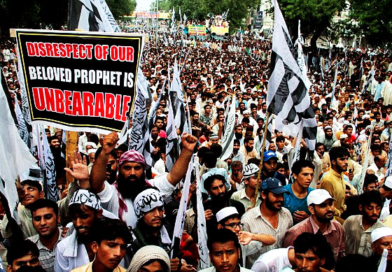 muslims-call-for-international-law-making-insulting-islam-mohammad-a-crime