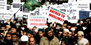 10,000 Muslims Storm Google Offices In London Demanding Anti-Muslim Movie Stopped 10,000 Muslims Storm Google Offices In London Demanding Anti-Muslim Movie Stopped