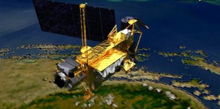 Huge Defunct Satellite Falling to Earth Next Week, NASA Says Huge Defunct Satellite Falling to Earth Next Week, NASA Says