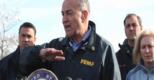 Obama’s FEMA FAILURE As Sandy’s Victims BEG For Food And Clothes Obama’s FEMA FAILURE As Sandy’s Victims BEG For Food And Clothes
