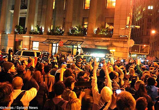 occupy-wall-street-protestors-refuse-to-vacate-10132011