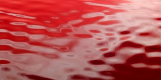Yangtze River Suddenly Turns Blood Red Yangtze River Suddenly Turns Blood Red
