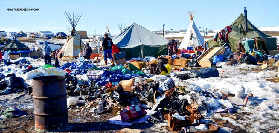 us-army-corps-spending-1-million-clean-mess-left-dakota-access-pipeline-protests-native-americans-933x445.jpg