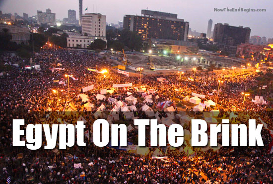 200-thousand-protest-morsi-power-grab-in-egypt-as-obama-stays-silent