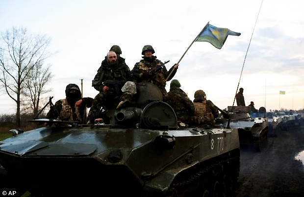 ukrainian-military-convoy-going-to-slovyansk