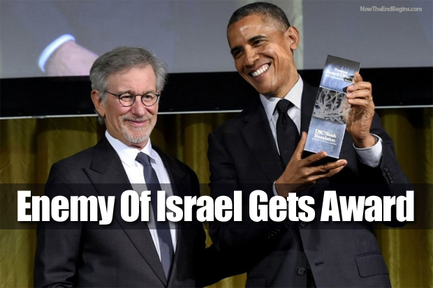 barack-obama-receives-steven-speilberg-shoah-foundation-award