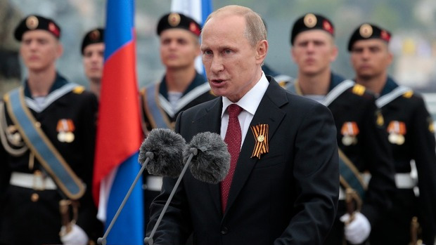 putin-victory-day-parade-2014-hails-all-conquering-force-russian-army-ukraine