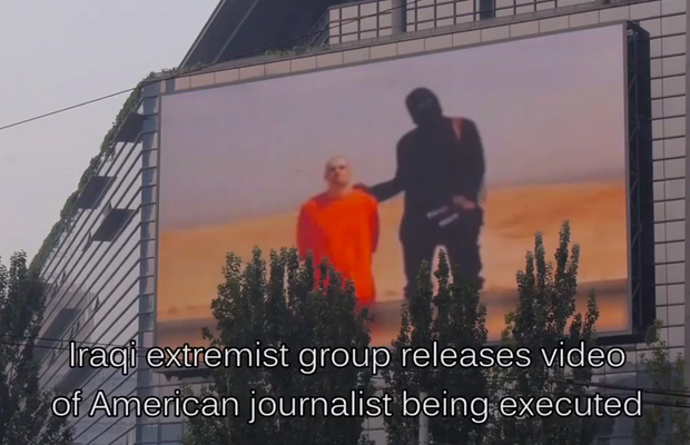 china-plays-isis-james-foley-execution-beheading-video-on-giant-outdoor-tv-obama