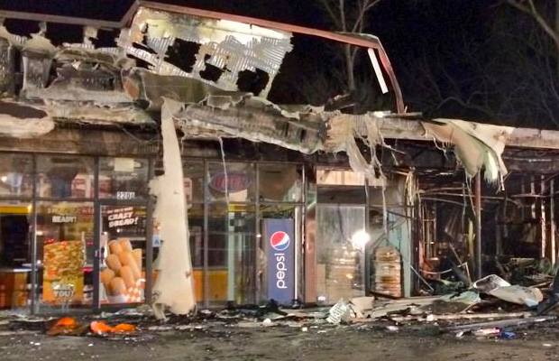 ferguson-the-morning-after-riots-04