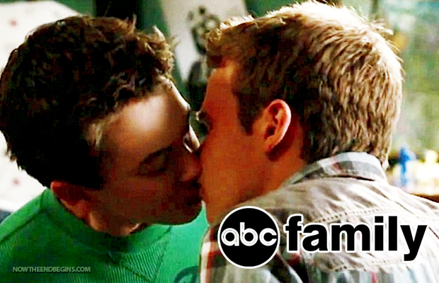 abc-family-television-2-boys-kissing-fosters-same-sex-gay-kiss-lgbt