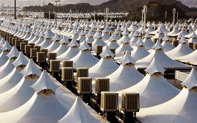 saudi-arabia-100000-air-conditioned-tents-refuse-muslim-migrants
