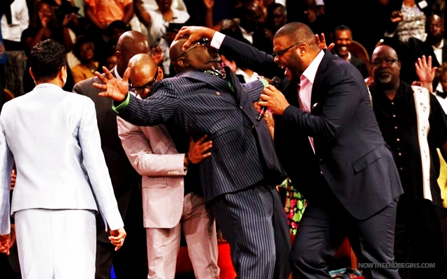 Pocketbook, thou are loosed!: TD Jakes receiving $1,000,000.00 dollar "healing" from Tyler Perry.
