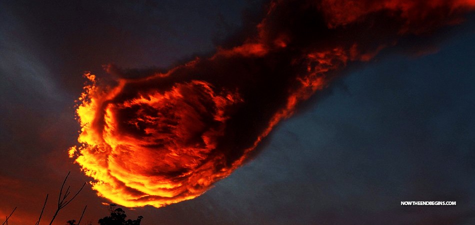 hand-of-god-cloud-heaven-portugal-weather-nteb