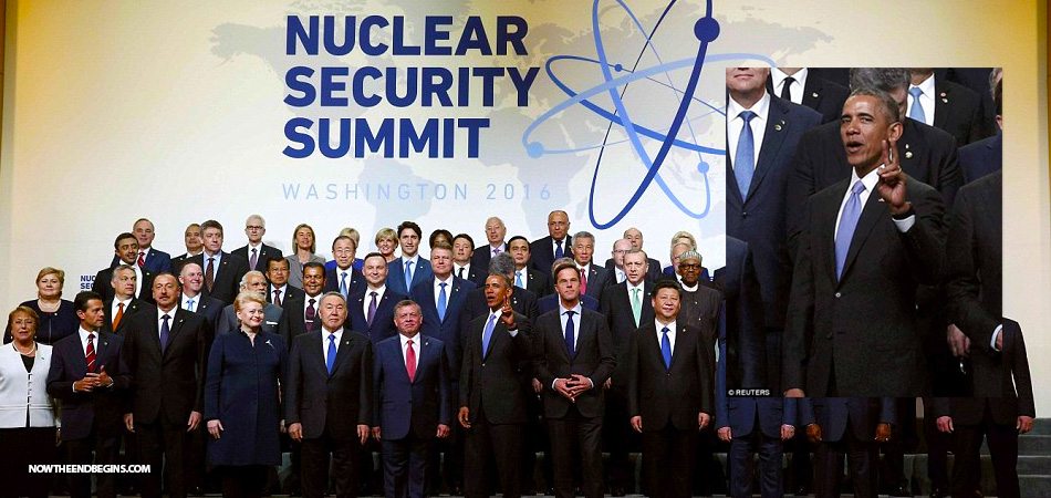 obama-flashes-two-finger-illuminati-peace-sign-at-nuclear-security-summit-washington-april-2016