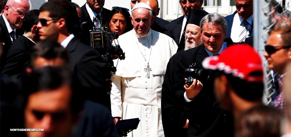 pope-francis-abandons-christian-syrian-refugees-takes-only-muslims-to-vatican-lesbos-nteb