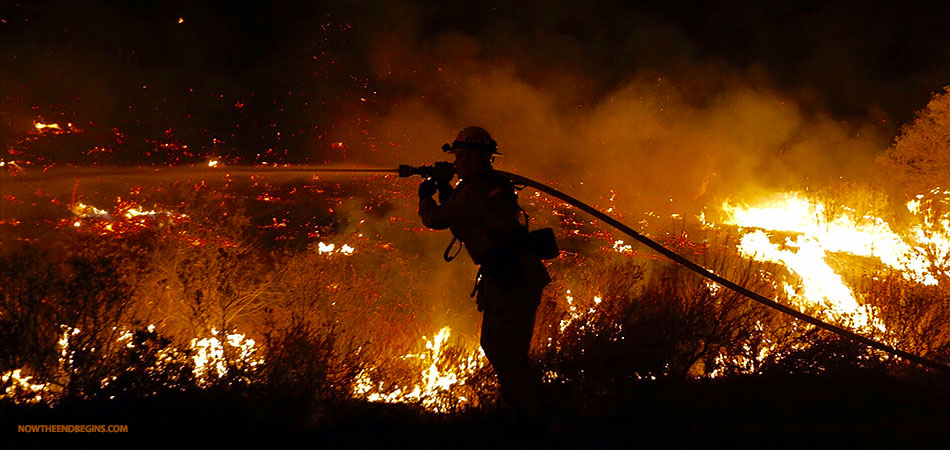 santa-clarita-wildfire-burning-out-of-control-july-2016