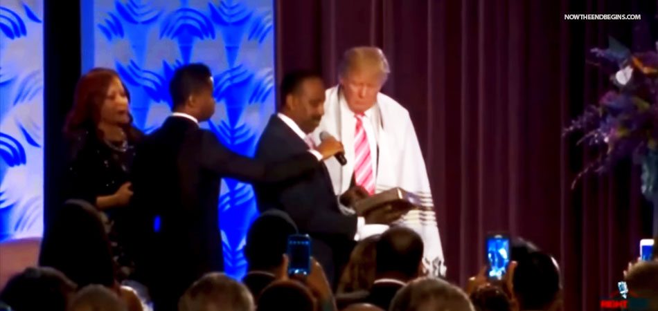 reuters-cameraman-ordered-to-shut-down-positive-donald-trump-footage-bishop-jackson-jewish-prayer-shawl