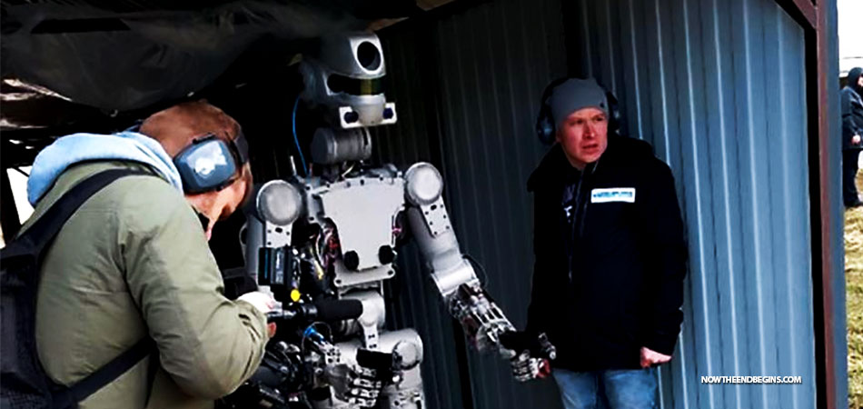 fedor-humanoid-robot-learns-to-shoot-guns-with-both-arms-transhumanism-cyborgs-nteb