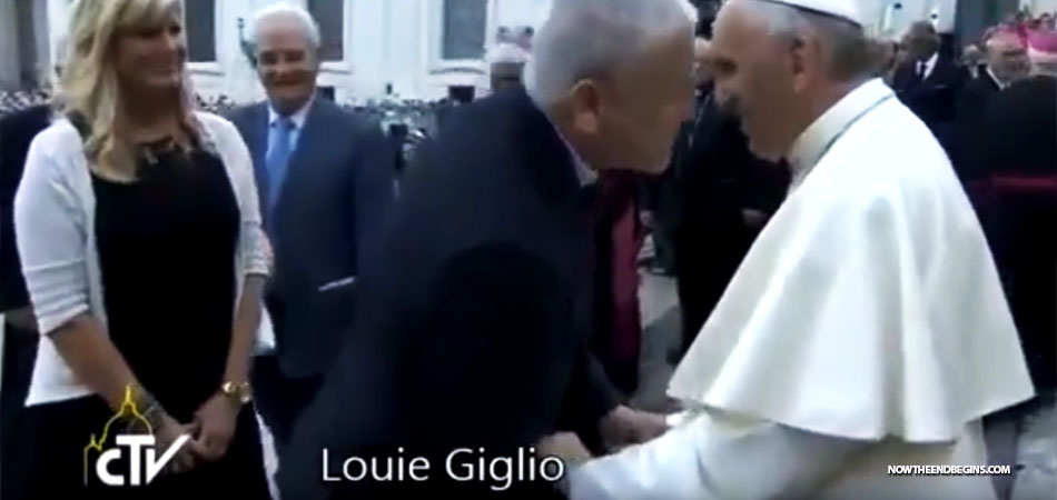 louie-giglio-wife-shelley-pope--francis-roman-catholic
