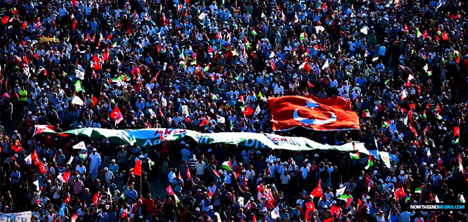 mass-rally-istanbul-turkey-protest-israel-security-measures-temple-mount-jerusalem-nteb-muslims