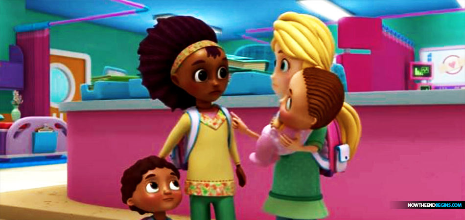 disney-doc-mcstuffins-two-moms-lesbians-lgbtq