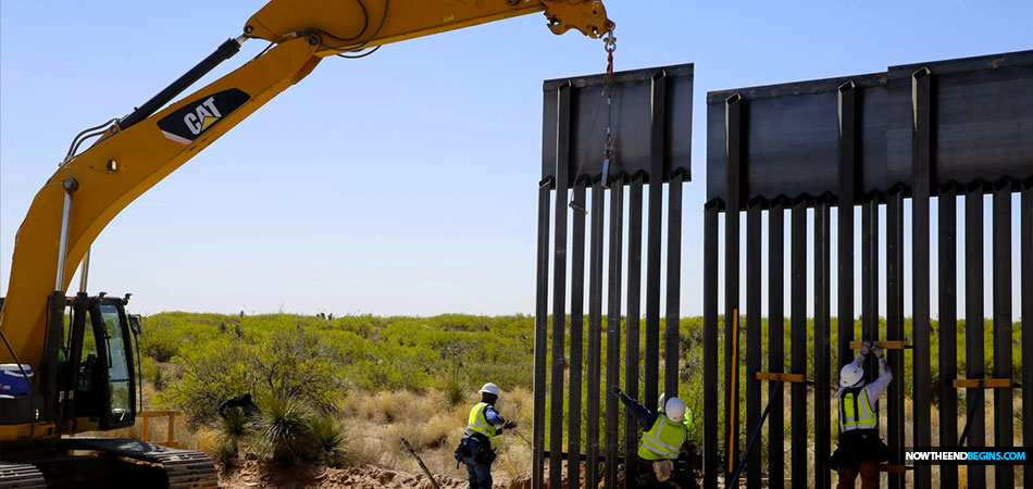 president-trump-border-wall-under-construction-el-paso-texas-mexico