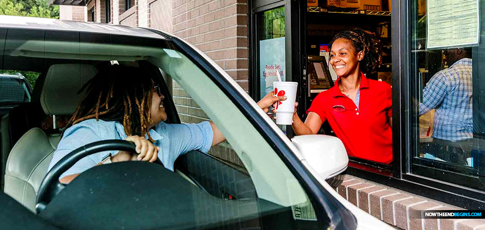 chick-fil-a-crushes-competition-with-friendly-polite-service-smiles-original-chicken-sandwich