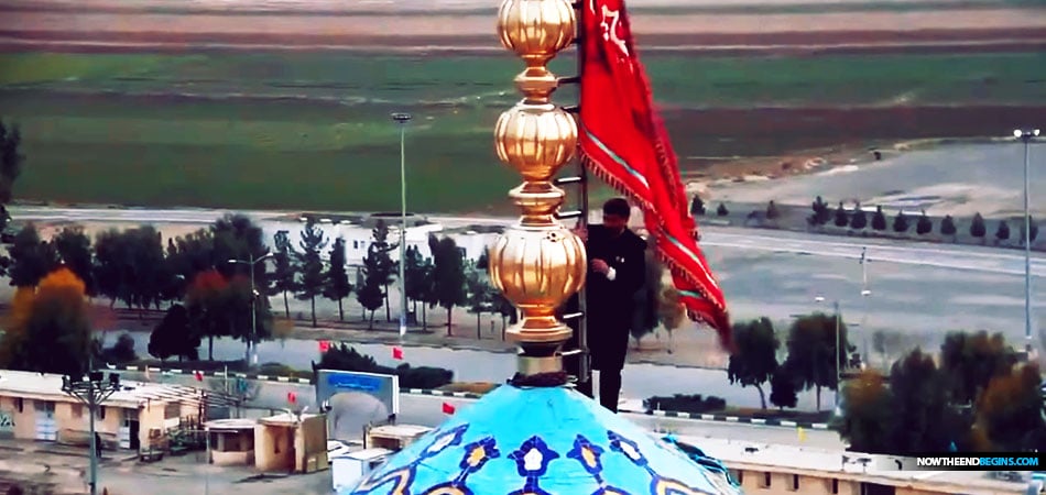 For the first time in recorded history, the symbolic Red Flag of Iran has been hoisted up over the holy dome of the famous Jamkarān Mosque, which is located in the city of Qom.