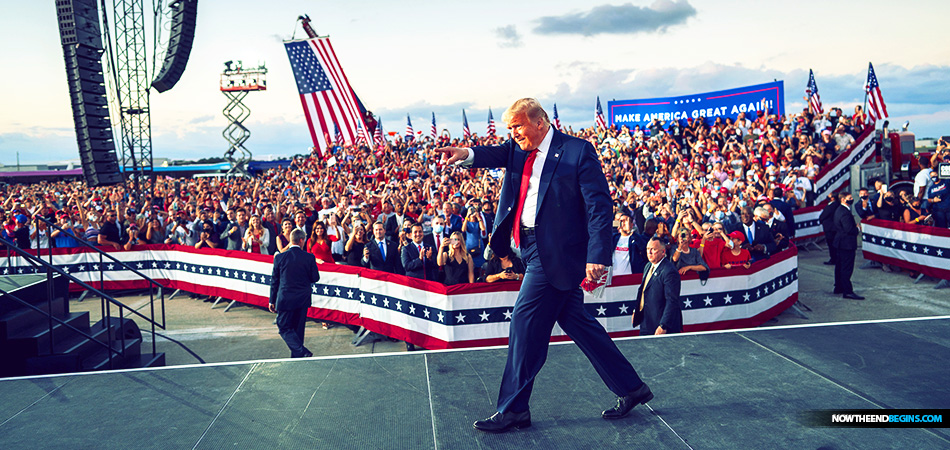 president-trump-arrives-maskless-florida-orlando-sanford-miami