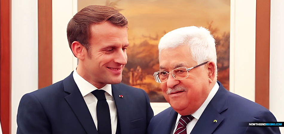 emmanuel-macron-mahmoud-abbas-two-state-solution-israel-palestine-2022