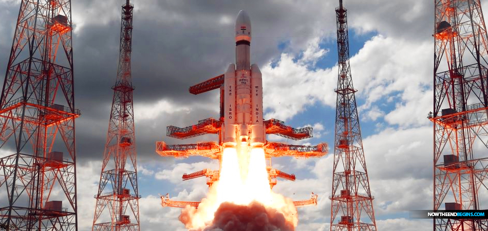 india-becomes-first-nation-to-land-on-south-pole-of-moon-Chandrayaan-3