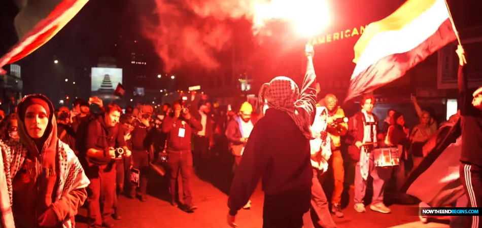 hundreds-of-anti-israel-pro-hamas-supporters-march-on-new-york-police-department-headquarters-nyu