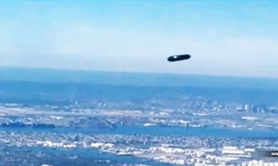 woman-sees-ufo-outside-her-palne-window-flying-over-new-york-city