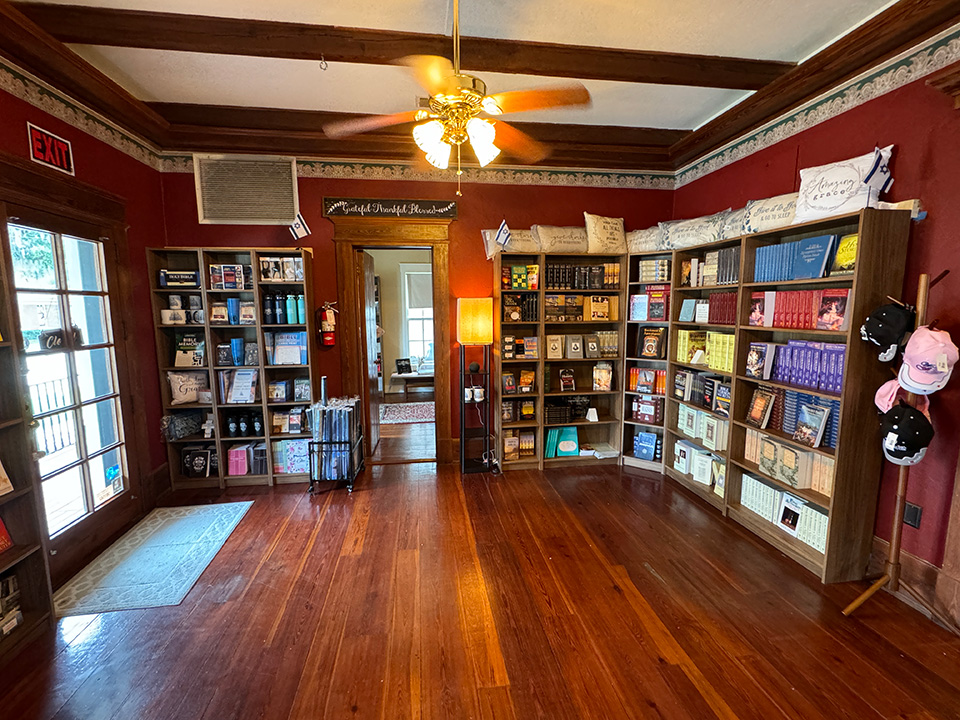 nteb-bible-believers-christian-bookstore-palatka-florida-christian-books-06