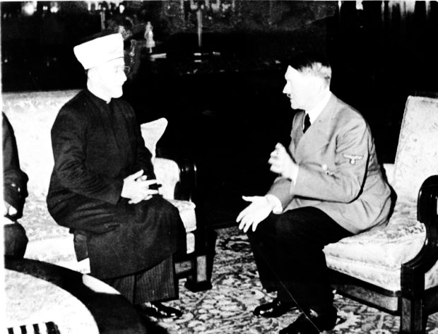 Haj-Amin-Al-Husseini-and-Adolf-Hitler-islam-muslims-nazis
