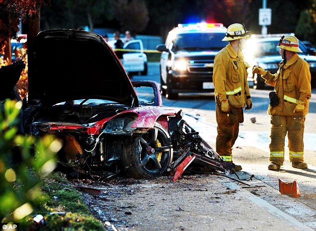 fast-furious-paul-walker-dead-car--porsche-crash