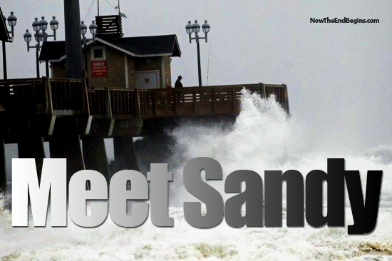 Hurricane Sandy hits the east coast