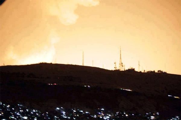 israel-pounds-syria-air-strikes-may-4-2013